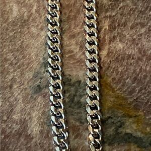 Abercrombie & Fitch Silver Chain Necklace